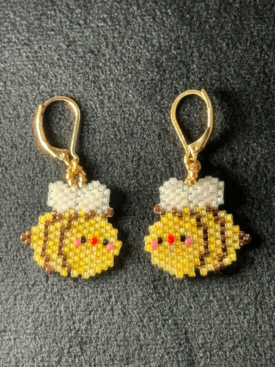 Hunny Bees Leverback Earrings