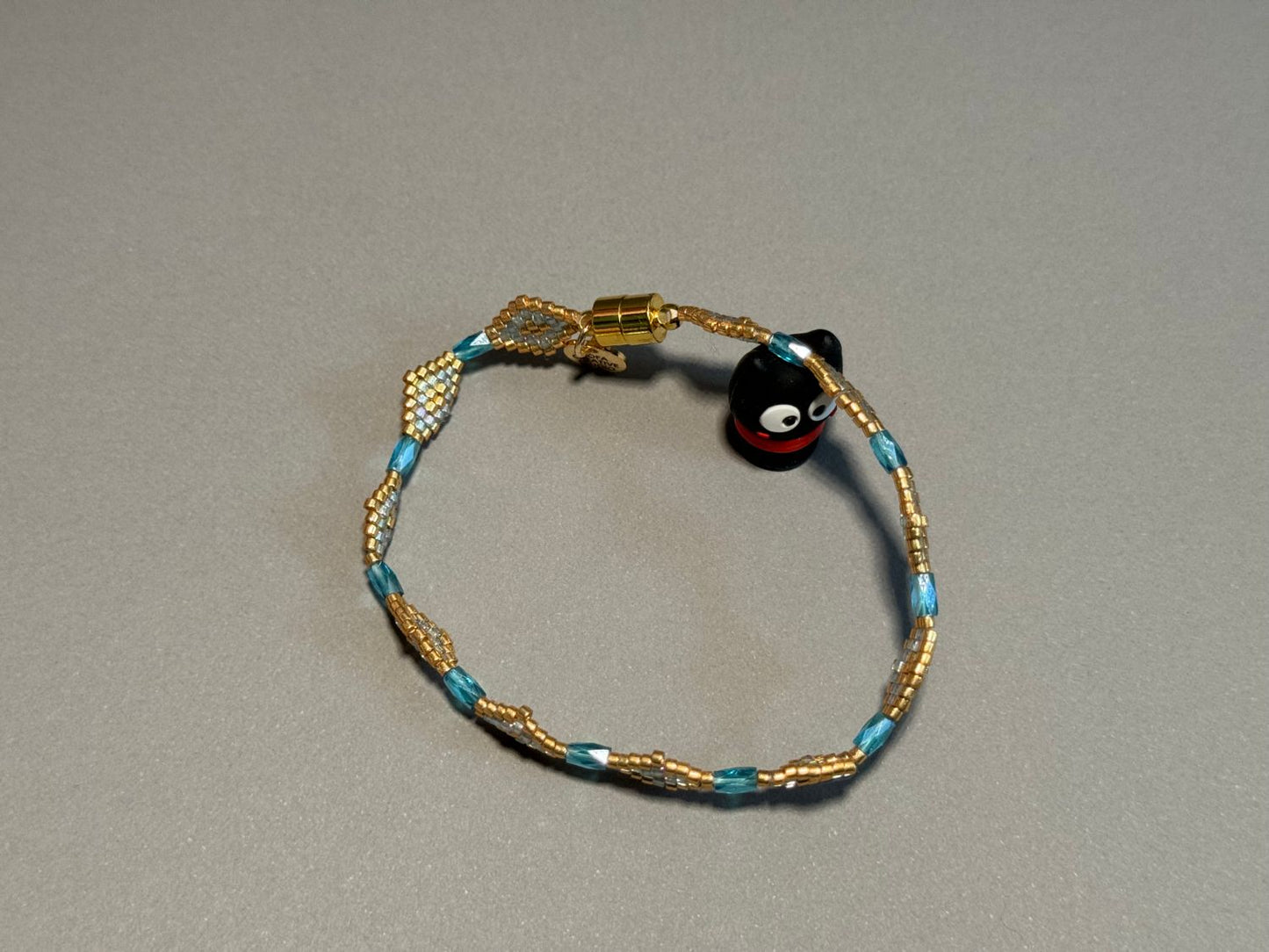 Glass Beaded Magnet Clasp Bracelet