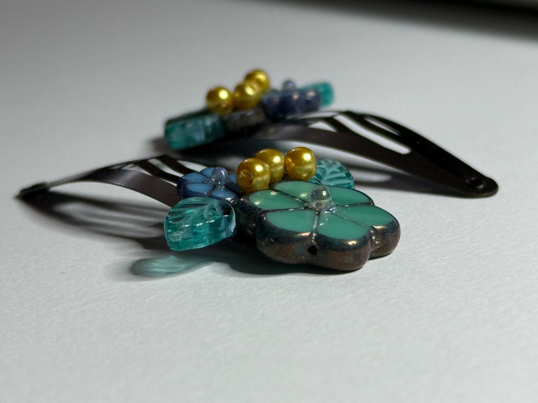 Sea Foam Blossom Hair Clip