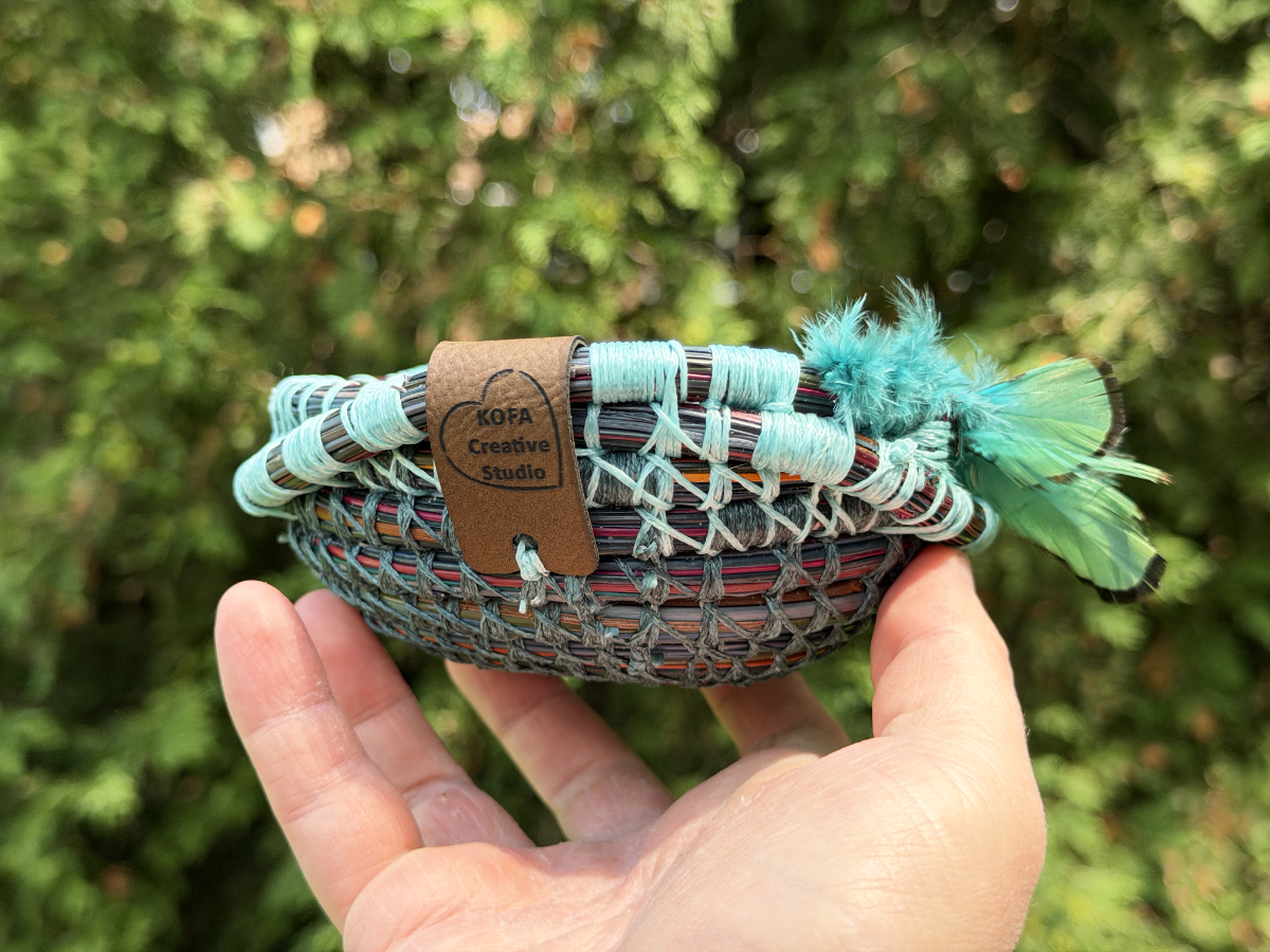 Flashy Feathered Labradorite Pine Needle Basket